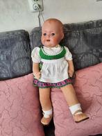 een oude pop met mammastem, Verzamelen, Poppen, Ophalen of Verzenden, Gebruikt