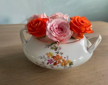 Prachtige vintage gerestylde bloemen schaal beschikbaar voor biedingen