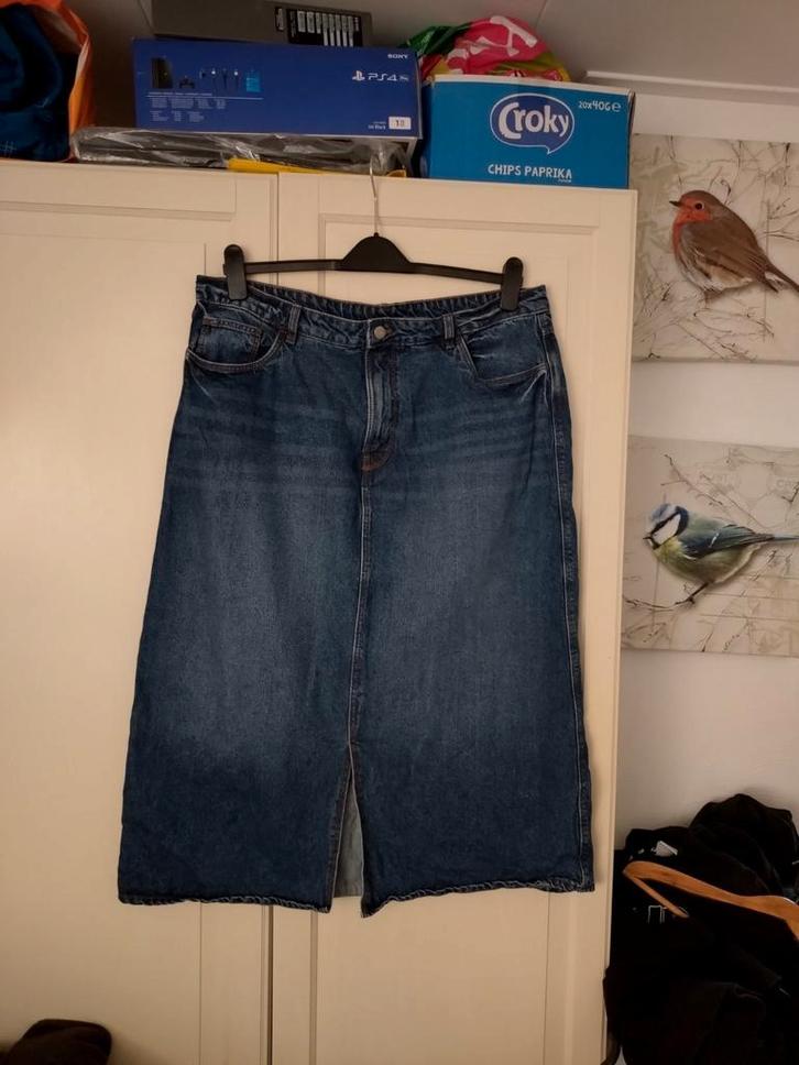 Mooie langere spijkerrok van de Hema maat XL 46/48, Kleding | Dames, Rokken, Zo goed als nieuw, Maat 46/48 (XL) of groter, Blauw