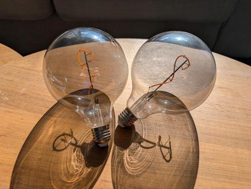 2x IKEA Molnart Led E27 140 lumen, Huis en Inrichting, Lampen | Losse lampen, Zo goed als nieuw, Led-lamp, E27 (groot), Ophalen of Verzenden