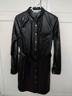 Distrikt jurk - zwart - lederlook - maat

M, Kleding | Dames, Maat 38/40 (M), Distrikt, Zwart, Ophalen of Verzenden