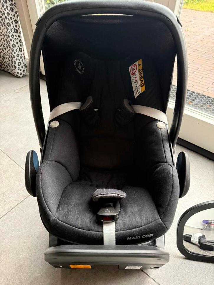 Maxi cosi met base (inclusief babyinzet, autospiegel), Kinderen en Baby's, Autostoeltjes, Gebruikt, Maxi-Cosi, 0 t/m 13 kg, Isofix
