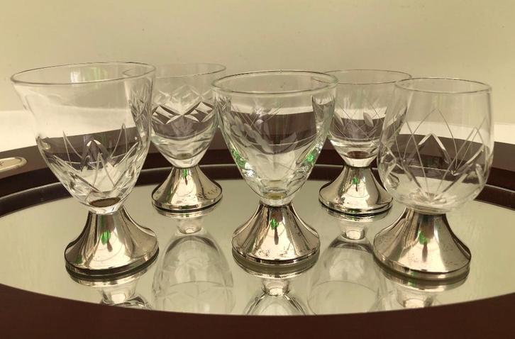 5 kristal geslepen borrel glaasjes op zilver voetje ( 835), Antiek en Kunst, Antiek | Goud en Zilver, Zilver, Ophalen of Verzenden