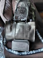 The tote bag mini + portemonnee metallic, Sieraden, Tassen en Uiterlijk, Tassen | Damestassen, Ophalen of Verzenden, Nieuw, Grijs