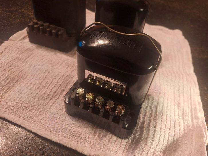 Lucas Spanningsregelaar - Oldtimer Onderdeel, Auto-onderdelen, Elektronica en Kabels, Oldtimer onderdelen, Universele onderdelen
