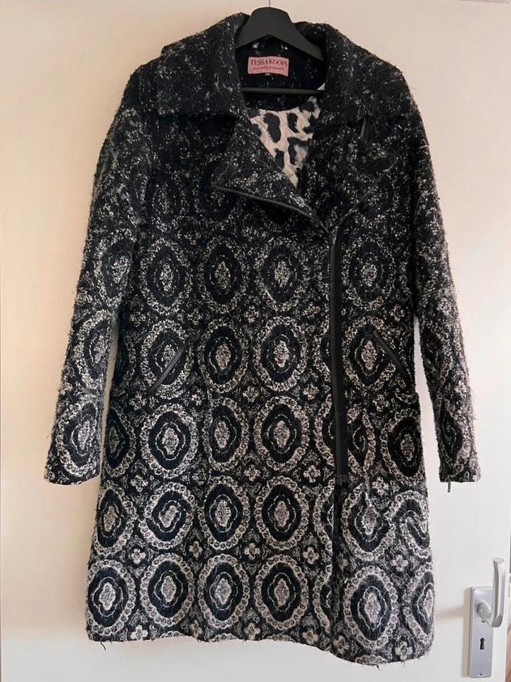 Tessa Koops Winterjas, Maat 38, Kleding | Dames, Jassen | Winter, Zo goed als nieuw, Maat 38/40 (M), Ophalen of Verzenden