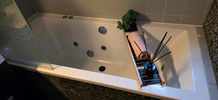 Whirlpool - werkt nog!, Huis en Inrichting, Badkamer | Complete badkamers, Gebruikt, Met bad, Ophalen of Verzenden