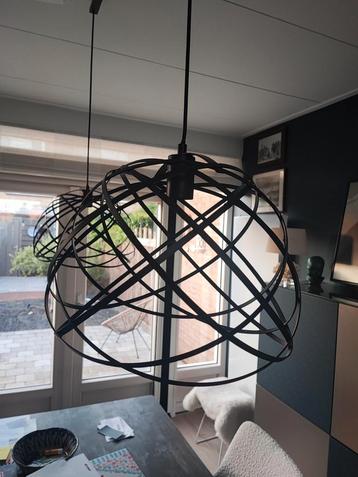 Hanglamp 2x beschikbaar voor biedingen