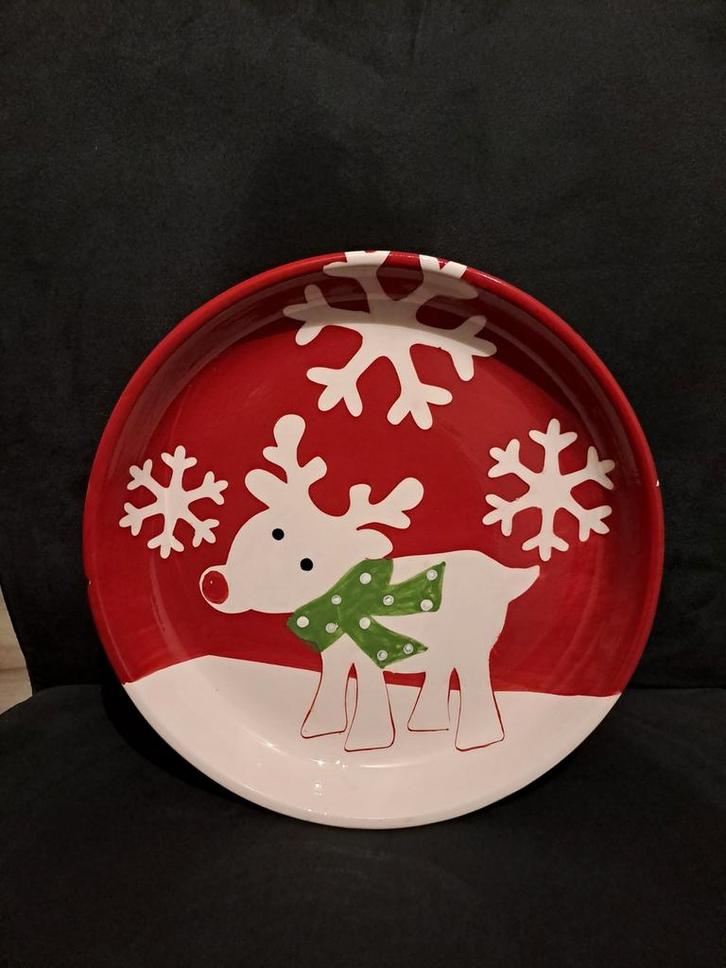 Kerstbord porselein met rendier en sneeuwvlokken rood wit, Diversen, Kerst, Gebruikt, Ophalen of Verzenden