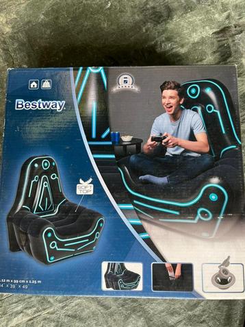 Opblaas game stoel beschikbaar voor biedingen