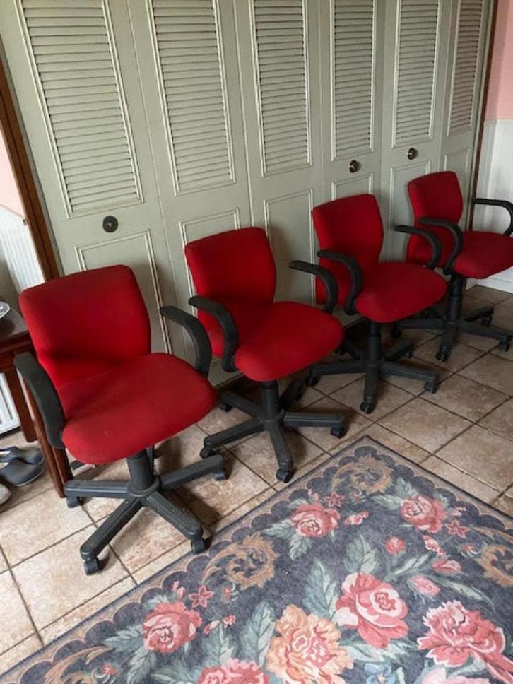 4 bureaustoelen met ronde tafel, Huis en Inrichting, Bureaustoelen, Gebruikt, Zwart, Ophalen