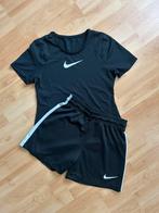 Nike set zwart dry-fit kids, Kinderen en Baby's, Kinderkleding | Maat 128, Ophalen of Verzenden, Gebruikt, Jongen of Meisje, Sport- of Zwemkleding