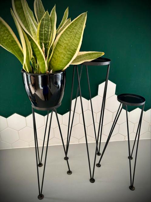 Plantenstandaard 3x zwart metaal, Huis en Inrichting, Woonaccessoires | Zuilen en Pilaren, Zo goed als nieuw, Ophalen of Verzenden
