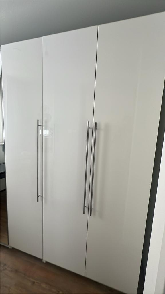 IKEA Pax Kast - 2x100cm, 2x50cm + Spiegeldeur hoogglans wit, Huis en Inrichting, Kasten | Kledingkasten, Gebruikt, 200 cm of meer