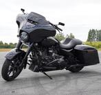 Harley-Davidson 107 FLHXST Street Glide Special Blacked-out, Particulier, Toermotor