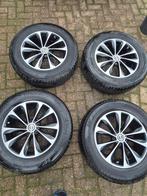 Nissan Velgen met Winterbanden 215/50R17, Auto-onderdelen, Banden en Velgen, Banden en Velgen, 17 inch, Personenwagen, Gebruikt