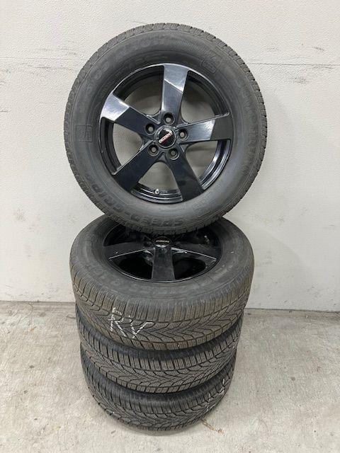 Winterset Nissan Qashqai Semperit Speed-Grip 2 215/65 R16, Auto-onderdelen, Banden en Velgen, Banden en Velgen, Winterbanden, 16 inch