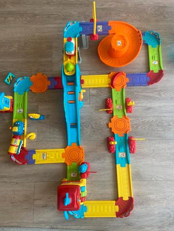 Vtech Toet Toet Auto Treinstation beschikbaar voor biedingen