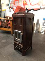 Antieke houtkachel. Artdeco, Huis en Inrichting, Kachels, Ophalen, Zo goed als nieuw, Hout, Houtkachel