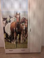 3 deurs paarden kledingkast, Huis en Inrichting, Ophalen of Verzenden, Gebruikt, 50 tot 75 cm, 150 tot 200 cm