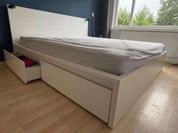 Kingsize bed te koop (180 x 200)