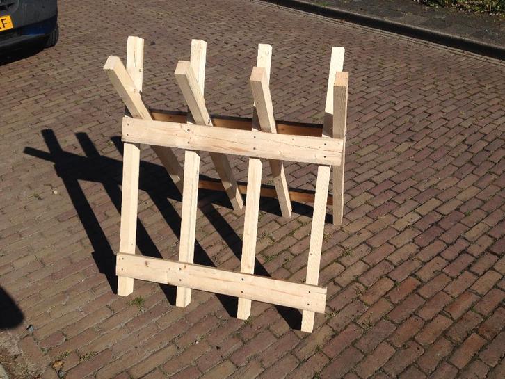 rechtop hout doorzagen met kettingzaag en robuste zaagbok, Doe-het-zelf en Verbouw, Werkbanken, Nieuw, Inklapbaar, Ophalen of Verzenden