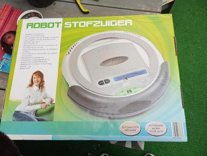 Quigg Robot stofzuiger autonoom, Witgoed en Apparatuur, Stofzuigers, Gebruikt, Robotstofzuiger, Minder dan 1200 watt, Reservoir