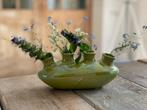 Modern tulpenvaasje 4 openingen. Paarlemoer groen porselein, Ophalen, Aardewerk of Porselein, Zo goed als nieuw, Minder dan 50 cm