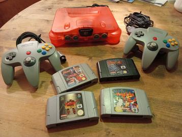 Refurbished Cherry Red N64 met 2 controllers en 4 spellen  beschikbaar voor biedingen