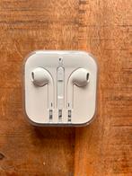 Apple oortjes met doosje, orgineel, aux aansluiting, Telecommunicatie, Mobiele telefoons | Oordopjes, Zo goed als nieuw, Ophalen