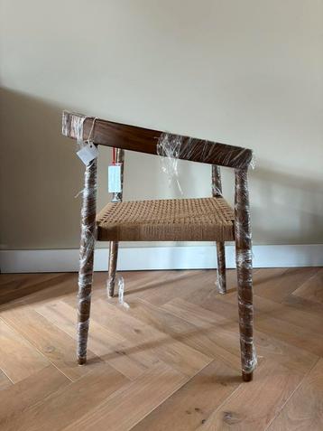 4x nieuwe teakhouten eetkamerstoelen Sklum Visby beschikbaar voor biedingen