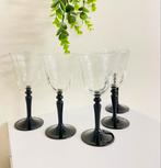Vintage luminarc swirl wijnglazen zwarte voet, Verzamelen, Glas en Borrelglaasjes, Ophalen of Verzenden, Zo goed als nieuw, Overige typen