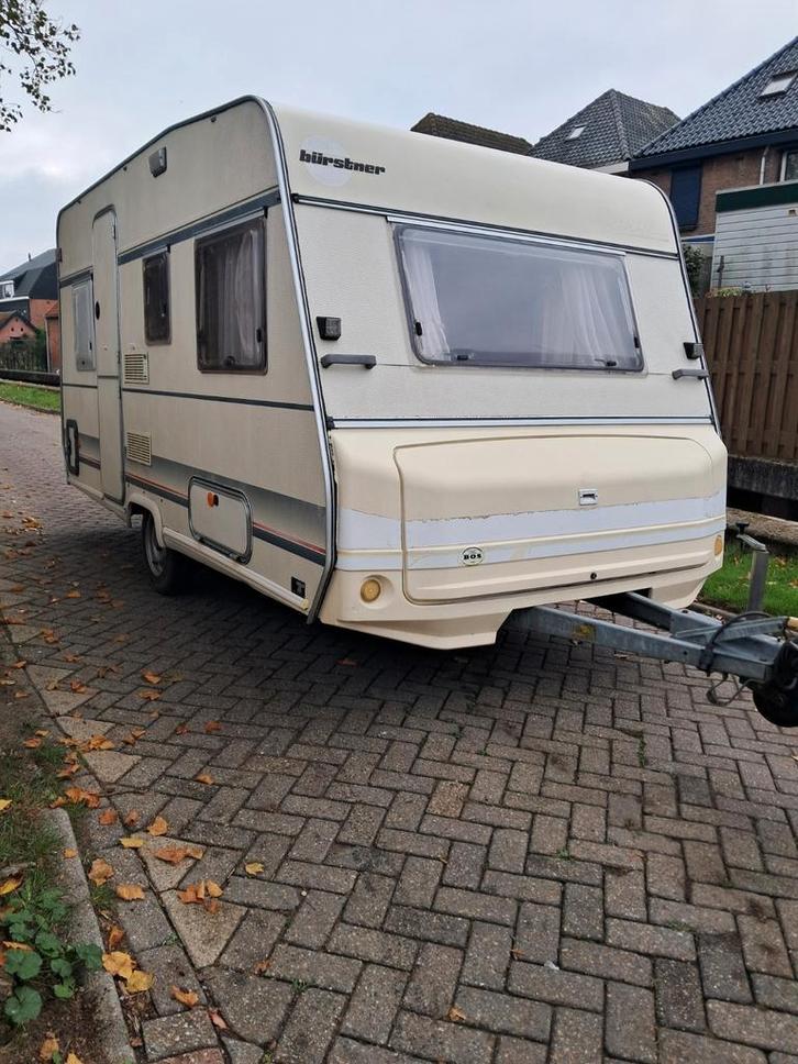 Beurstner met kenteken inclusief voortent, Caravans en Kamperen, Caravans, Particulier, tot en met 4, 500 - 750 kg, Treinzit, Bürstner