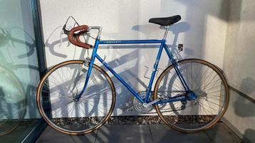 Vintage Peugeot Course-racefiets (12 versnellingen) beschikbaar voor biedingen