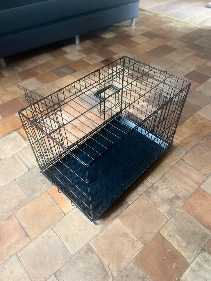 Bench Hond - eenvoudig in te klappen, Dieren en Toebehoren, Hondenbenches, Zo goed als nieuw, Ophalen