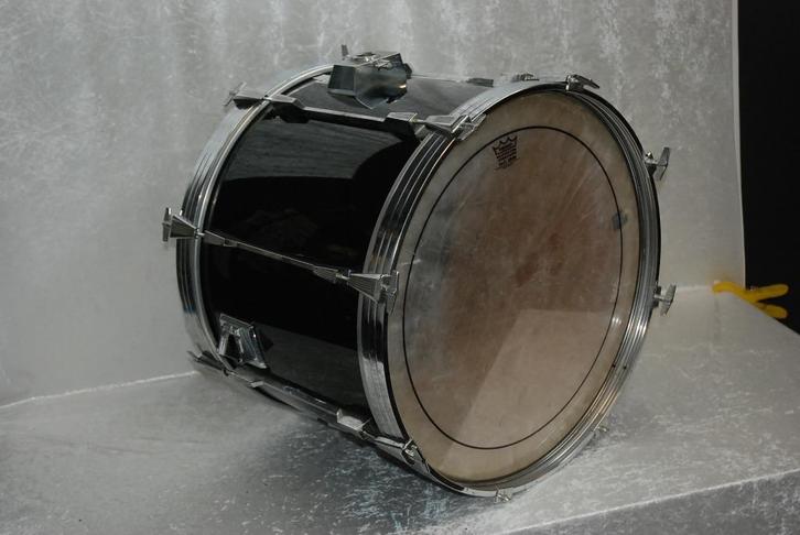 Tama Rockstar supporter trommel zonder poten 22x16 inch, Muziek en Instrumenten, Instrumenten | Onderdelen, Gebruikt, Drums of Percussie