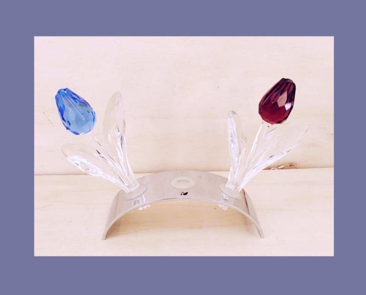 Swarovski rode + blauwe tulp + staander met echtheids-logo's, Verzamelen, Swarovski, Zo goed als nieuw, Figuurtje, Ophalen of Verzenden