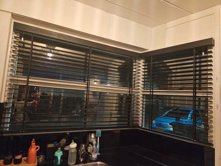 Luxaflex Houten boemba Jaloezieën, Huis en Inrichting, Stoffering | Gordijnen en Lamellen, Zo goed als nieuw, 100 tot 150 cm, 100 tot 150 cm