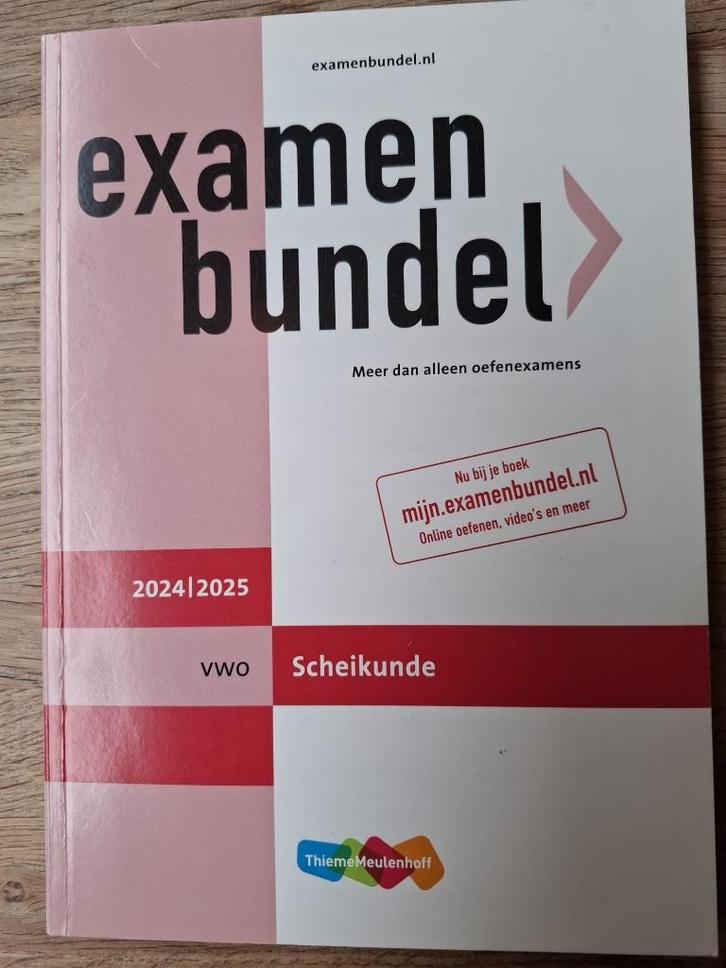 Examenbundel Scheikunde | VWO, Boeken, Schoolboeken, Zo goed als nieuw, Scheikunde, VWO, Ophalen of Verzenden