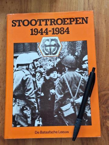 Stootroepen 1944-1984  O.A nederlands indie beschikbaar voor biedingen