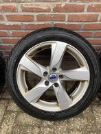 Volvo XC70 banden en velgen, Gebruikt, 255 mm, Ophalen of Verzenden, Band(en)