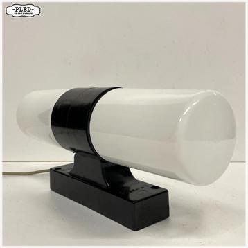 Bakelieten wandlamp met melkglas, Bauhaus stijl / jaren 50 beschikbaar voor biedingen