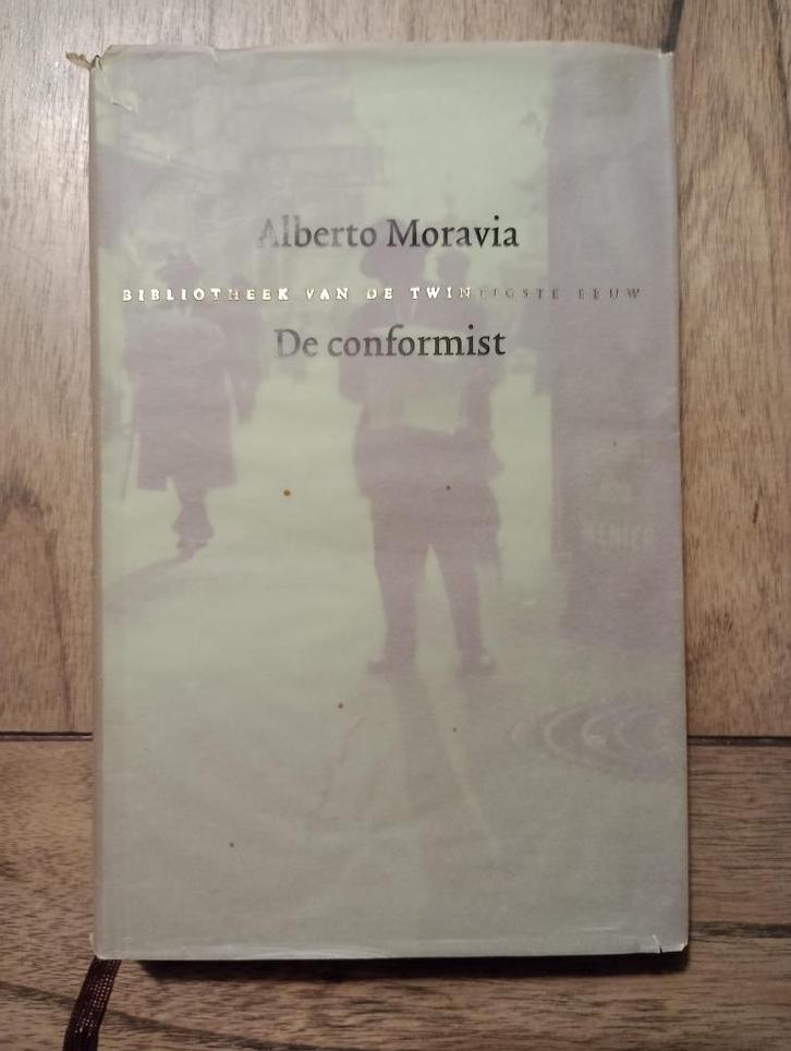 De conformist door Alberto Moravia, Boeken, Literatuur, Gelezen, Ophalen of Verzenden