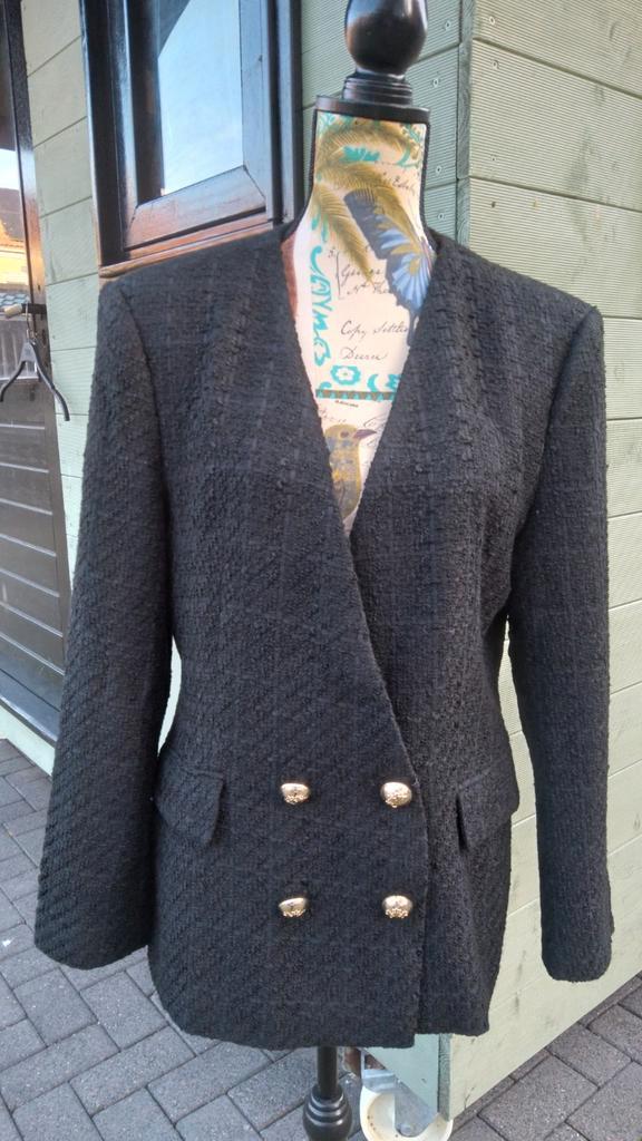 Zwarte blazer Tweed maat 40/42 L-XL Zara, Kleding | Dames, Jasjes, Kostuums en Pakken, Nieuw, Jasje, Maat 42/44 (L), Zwart, Verzenden
