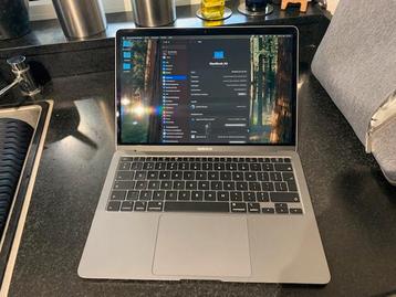Macbook 2020 als nieuw i7 512Gb 16G intern beschikbaar voor biedingen