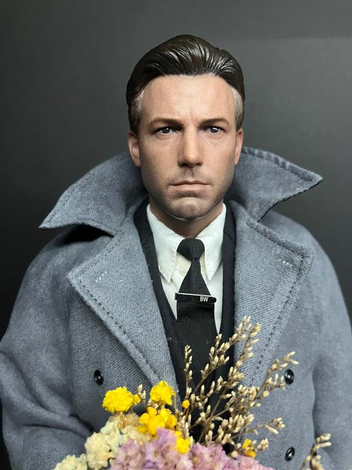 Bruce Wayne 1/6 Ben Affleck Custom, Verzamelen, Poppetjes en Figuurtjes, Zo goed als nieuw, Ophalen of Verzenden