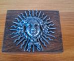 Leuk houten doosje met metalen vrouwelijke zon op deksel, Ophalen of Verzenden