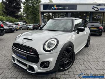 Mini Mini 2.0 Cooper S Automaat JCW AC-Schnitzer Uniek! 17dK beschikbaar voor biedingen
