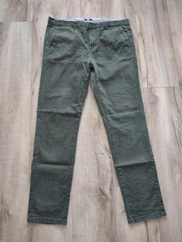 Prachtige groene pantalon van WE, W33-L32. Nette broek groen beschikbaar voor biedingen