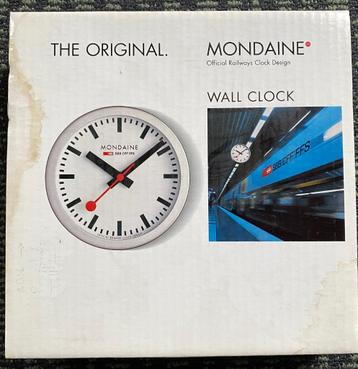 Mondaine SBB Wall Clock  (RVS) (Rond 26cm) beschikbaar voor biedingen